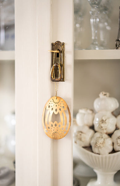 Ägg i mässing, No 3