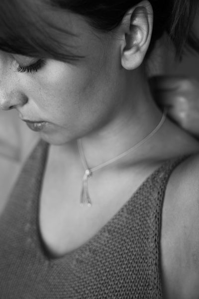 Shiawase halsband med kulkedja, guld