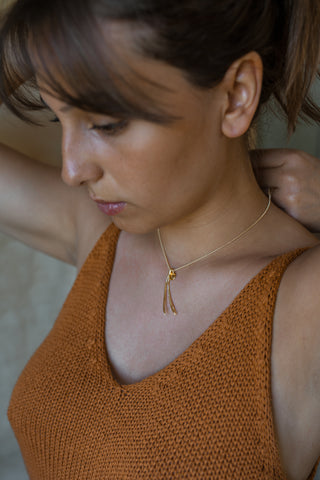 Shiawase halsband med kulkedja, guld
